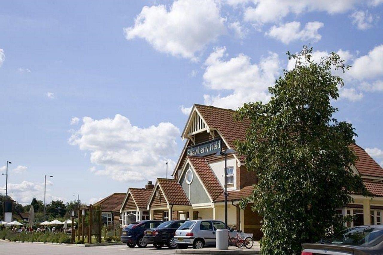 Premier Inn Premier Inn Southend Airport Εξωτερικό φωτογραφία