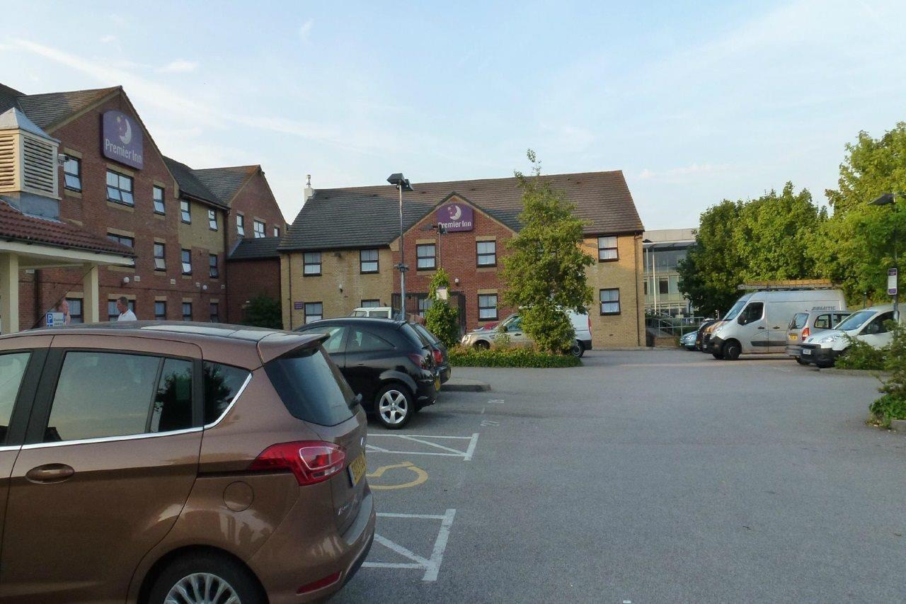 Premier Inn Premier Inn Southend Airport Εξωτερικό φωτογραφία