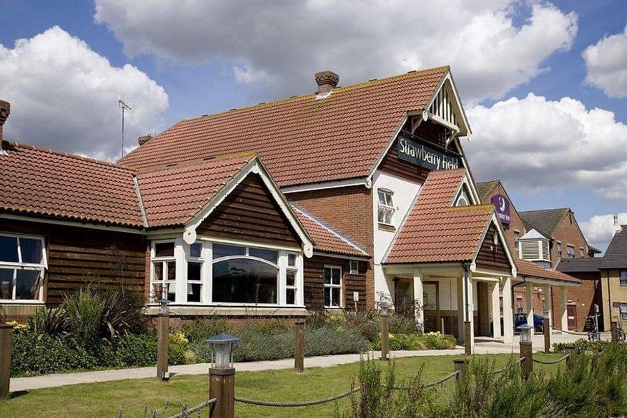 Premier Inn Premier Inn Southend Airport Εξωτερικό φωτογραφία